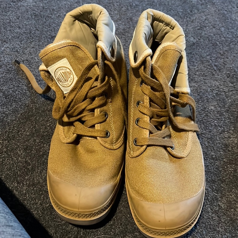 Palladium boots